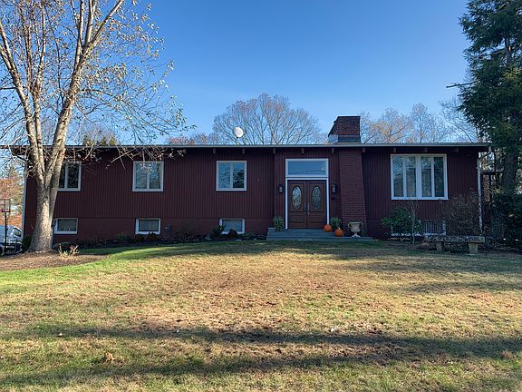 2nd image of 12 Meadowlark Dr