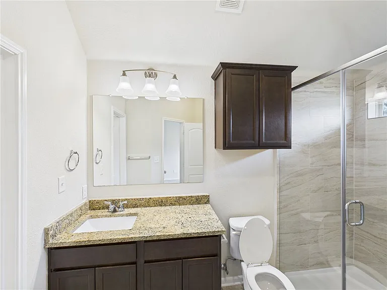 2102 Polmont Dr — Photo 12