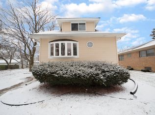 610 Linden Ave, Bellwood, IL