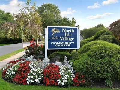27 El Camino Court #27, Coram, NY, 11727