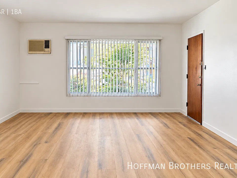 1237 N Fuller Ave #7
