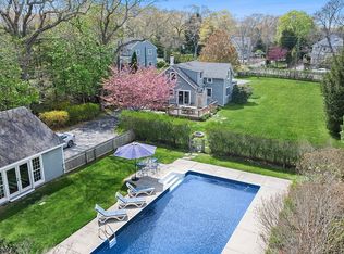 24 Baycrest Ave, Westhampton, NY 11977