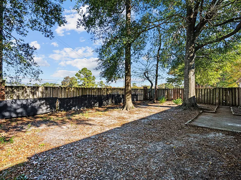1160 Shipyard Blvd — Photo 27