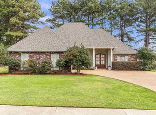 112 Herndon Pl, Madison, MS 39110