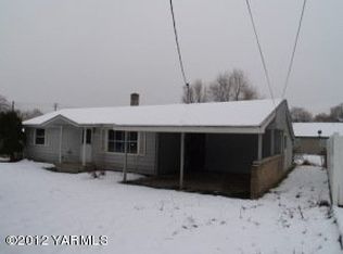 506 Valleyview Ave, Selah, WA 98942