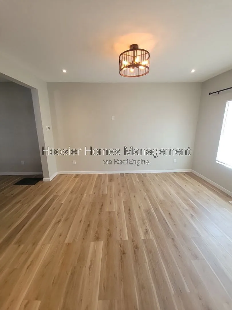 2 bed, 1.5 bath, $1,650 — Photo 4