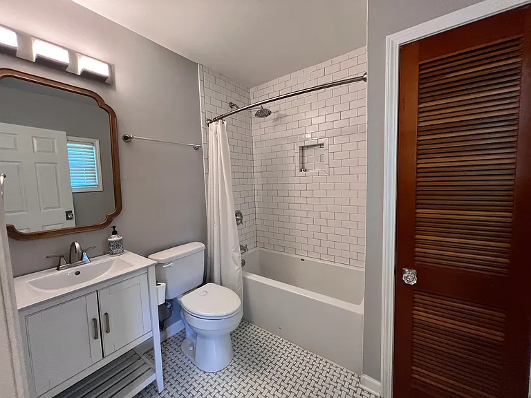 1530 Monroe St #1530 — Photo 13