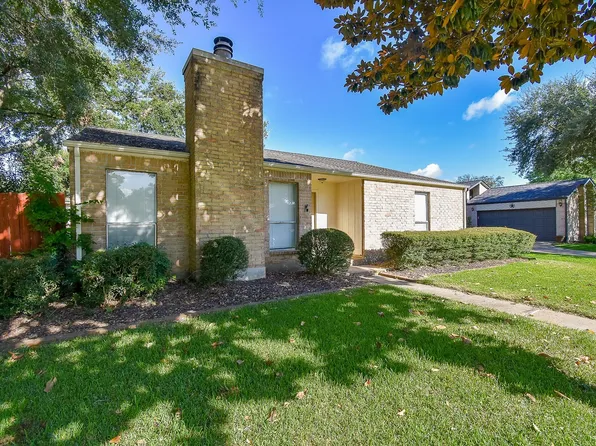 1918 Liberty Point Ln, Sugar Land, TX 77478