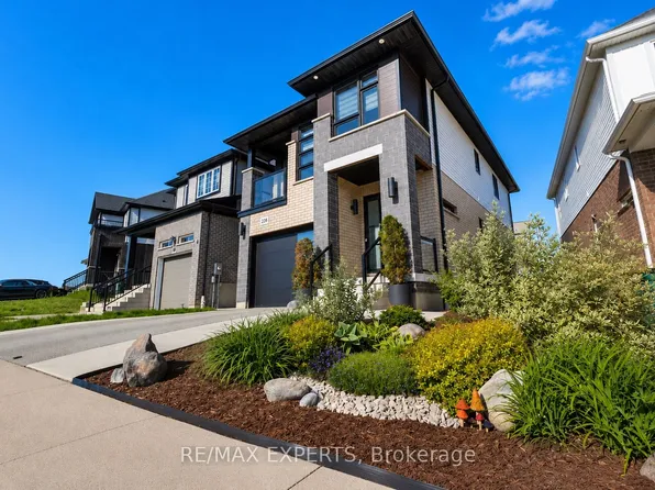 228 Woodbine Ave, Kitchener, ON N2R 1Y5