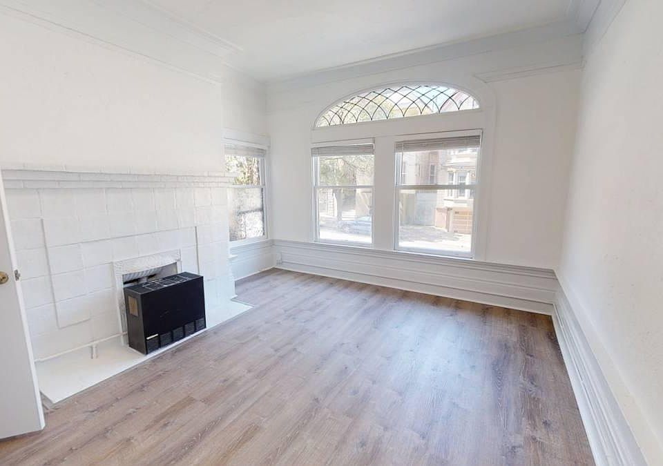 1st image of 506 Ashbury St #1