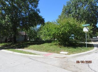 1101 S Clairborne Rd, Olathe, KS 66062