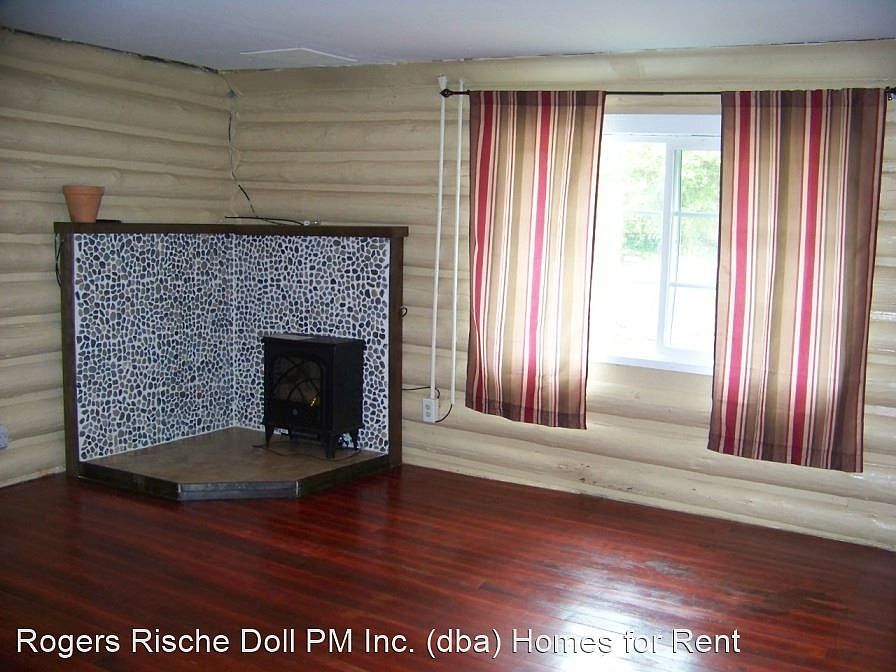 2nd image of 136 W Troxell Rd Unit B
