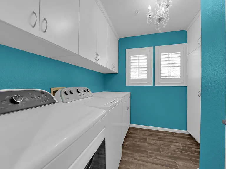 646 Monument Point St — Photo 25