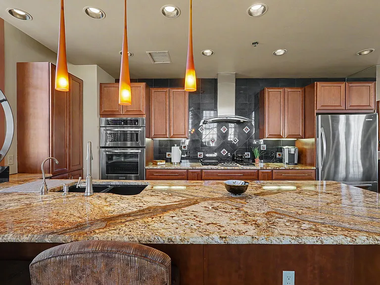 303 Central Ave NE #300 — Photo 17