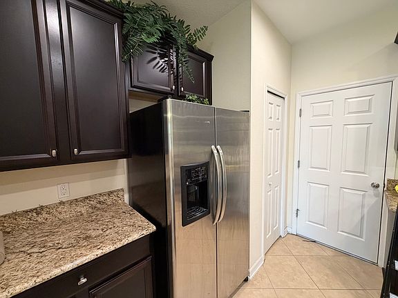 5th image of 142 Windflower Way