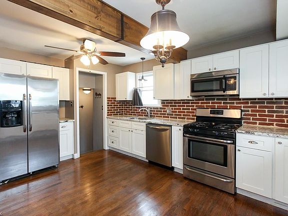 4th image of 6403 Ira Ave