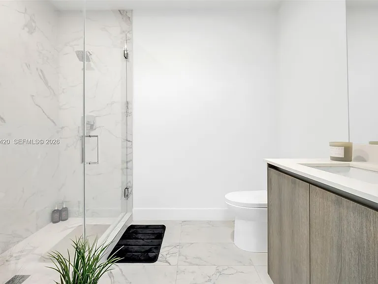 17550 Collins Ave #801 — Photo 29