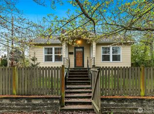 5003 Woodlawn Ave N, Seattle, WA 98103