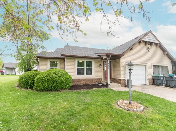 980 Red Maple Ct, Greenwood, IN 46143