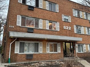 820 Seward St APT 3D, Evanston, IL 60202
