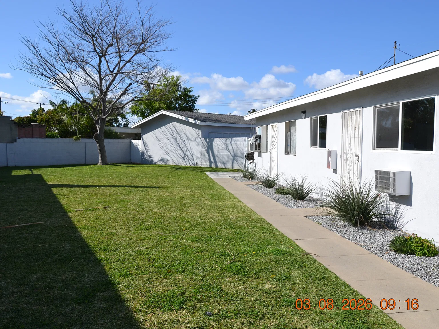1 bed, 700 sqft, $2,100 — Photo 3