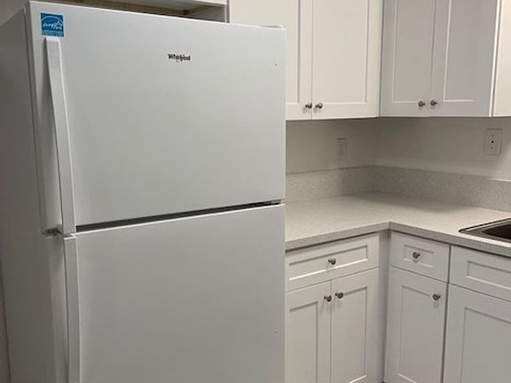 3rd image of 602 Anita St #25