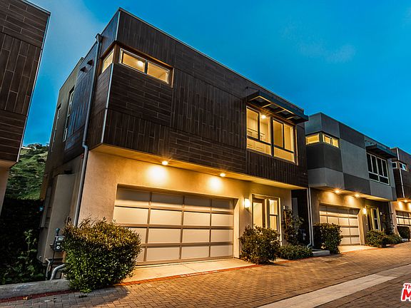 4th image of 2762 Wright Ln