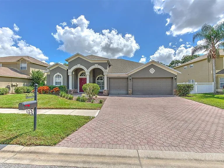 4752 Patagonia Pl — Photo 1