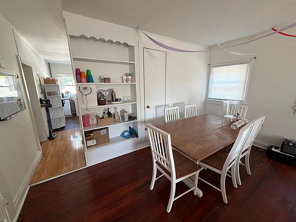 2nd image of 195 Hall St
