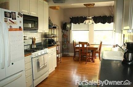 2nd image of 936 E Euclid Ave