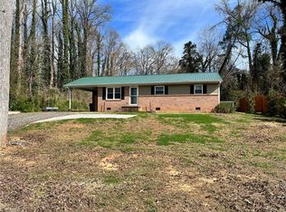 811 Spring St, Reidsville, NC 27320