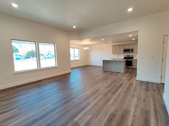 5th image of 1515 Willow Way