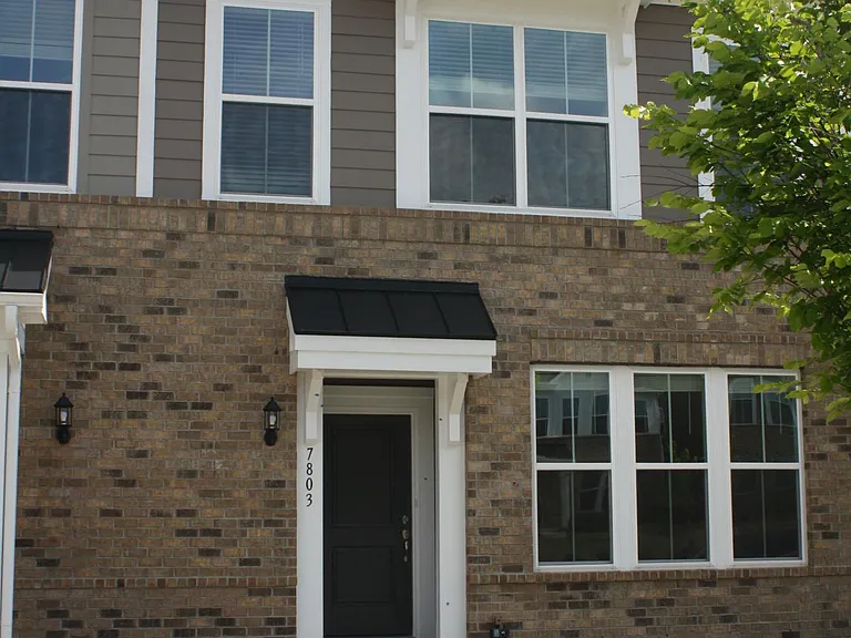 7803 Flatrock Park Dr — Photo 2