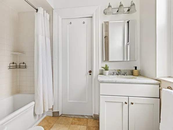 215 West 91st Street 76 image 11 of 11