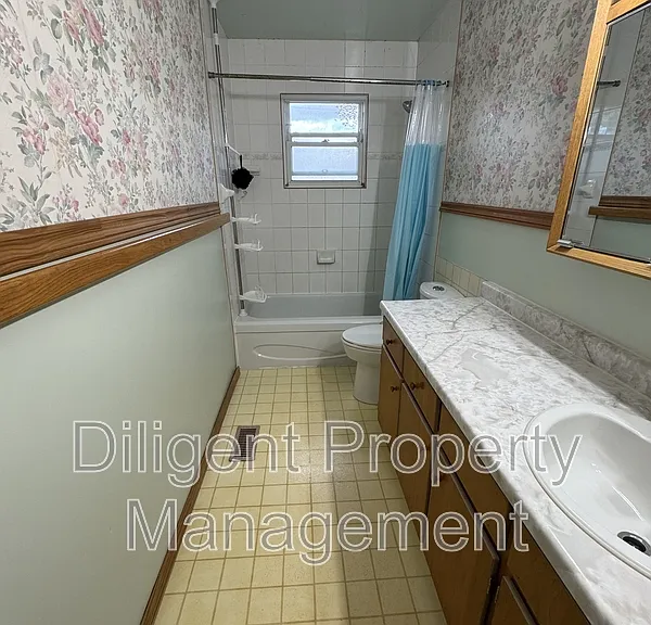 186 Collison Ave — Photo 7