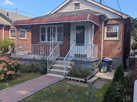 2nd image of 944 Brinsmade Ave