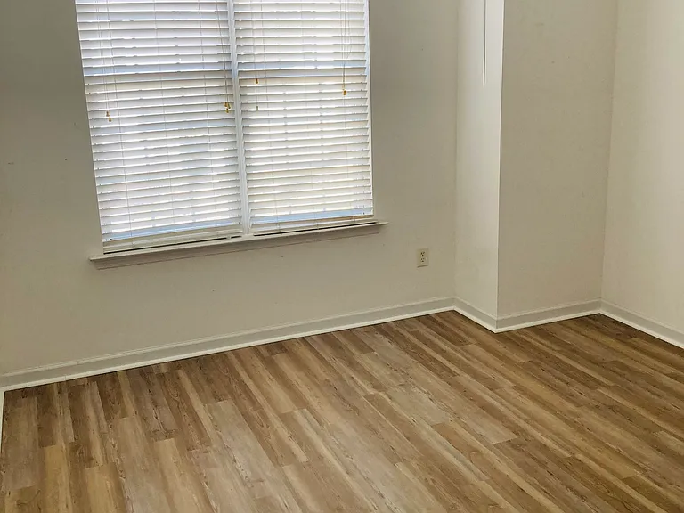 1906 Bellflower Dr — Photo 25