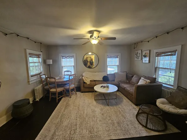 (undisclosed Address), Huntington, NY 11743