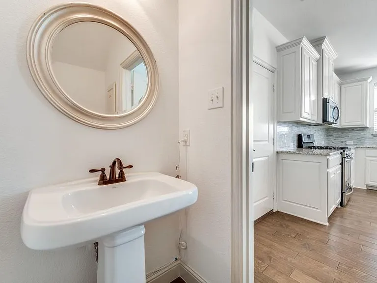 3029 Decker Dr — Photo 11