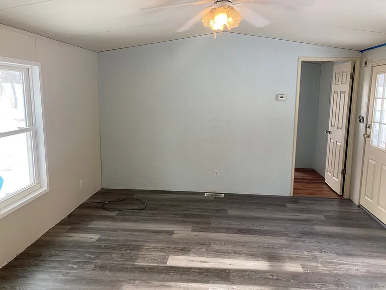 6 Dallas Ln — Photo 5
