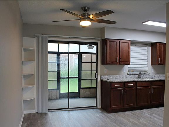 5th image of 1920 E Edgewood Dr APT D9