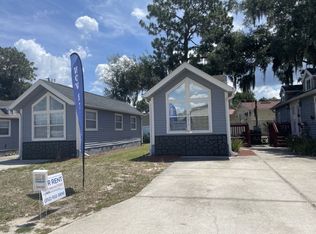 36010 Sand Rd #T42, Grand Island, FL 32735