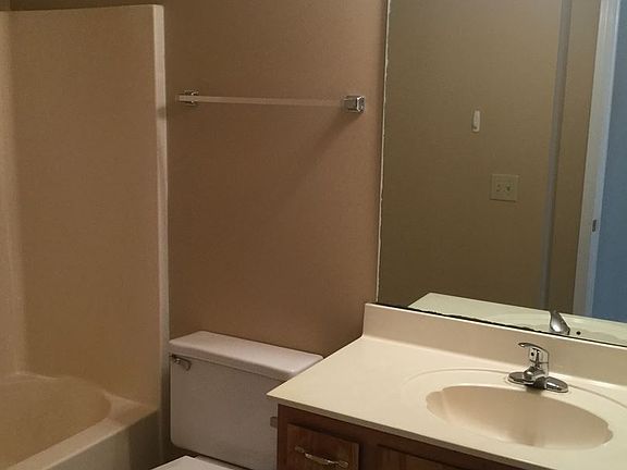 2nd image of 3123 Larson Ln