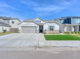 5935 E Belgravia Ave, Fresno, CA 93727
