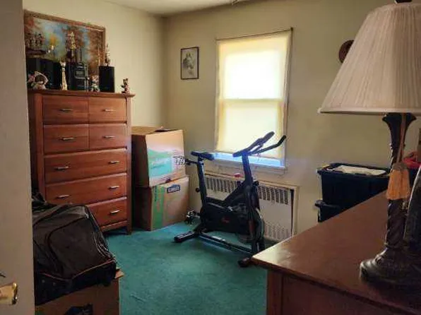 72-11 Burchell Avenue image 8 of 15