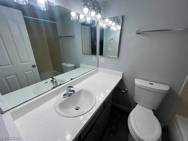 5662 E Lake Mead Blvd #A — Photo 6