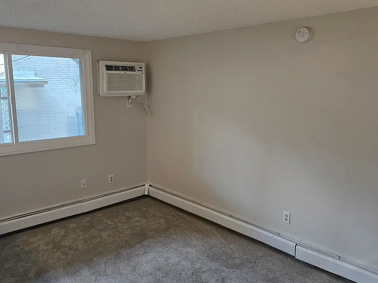 1842 Canyon Blvd — Photo 11