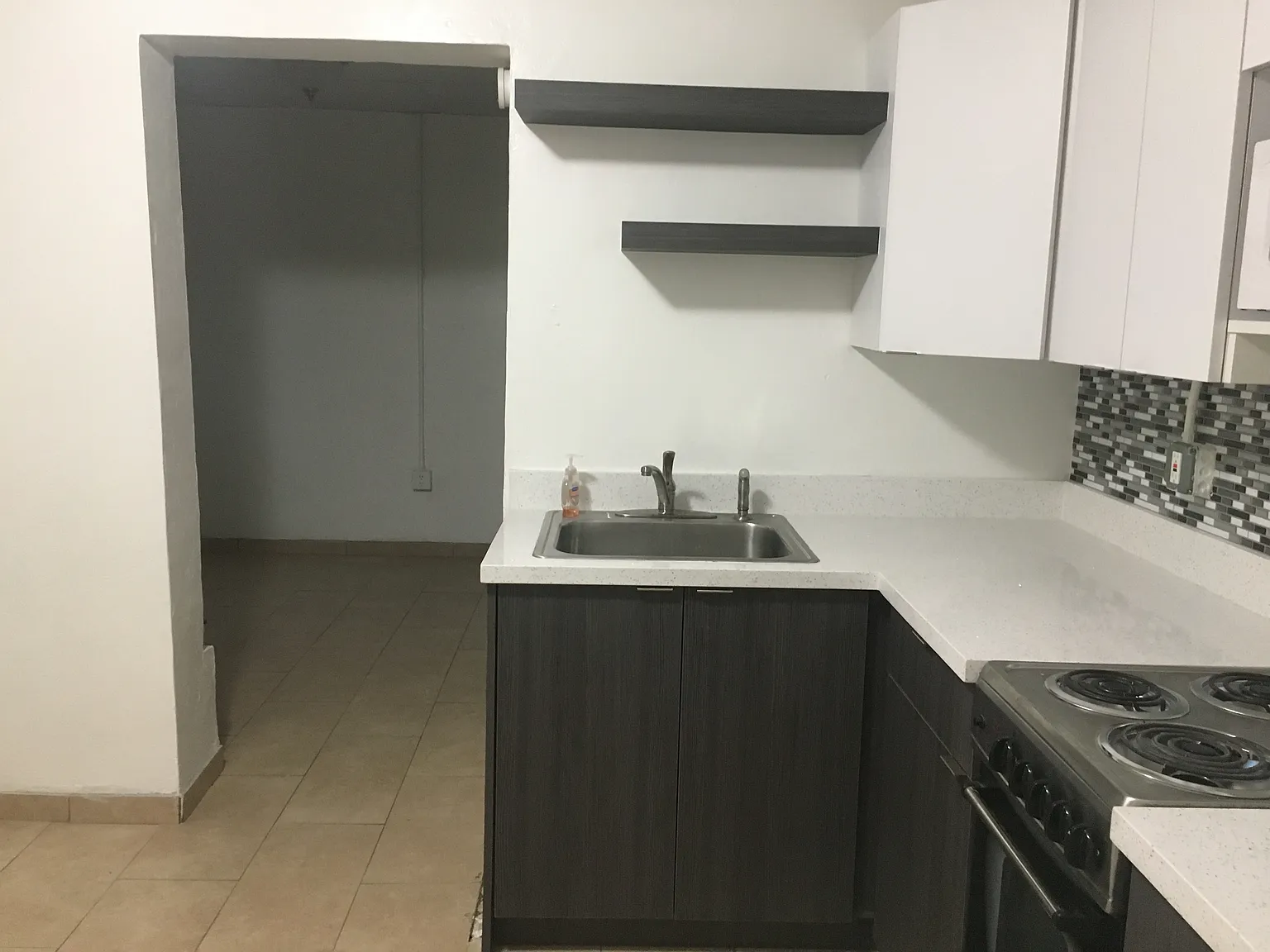 Studio, 350 sqft, $1,300 — Photo 4