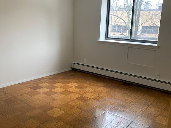 5th image of 14 Sweetfield Cir #3F