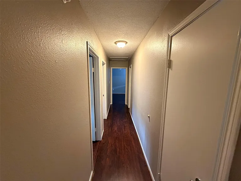 3227 Glade Springs Dr — Photo 25